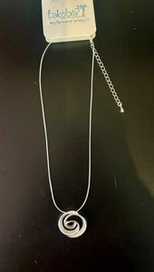 Open Swirl Necklace (Takobia)